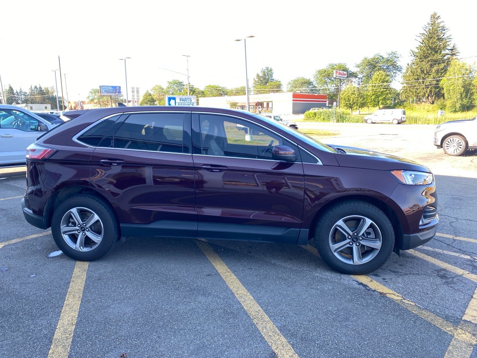 Used 2024 Ford Edge SEL w/ Convenience Package AWD/4WD image 7