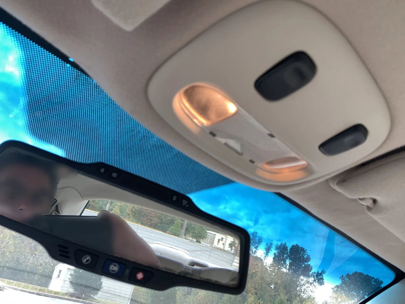 Used 2002 Lincoln Town Car Signature image 18