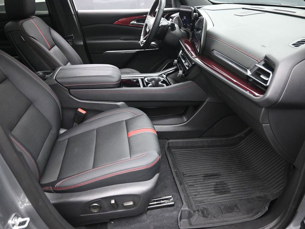 Used 2024 Chevrolet Traverse RS w/ LPO, Floor Liner Package image 7