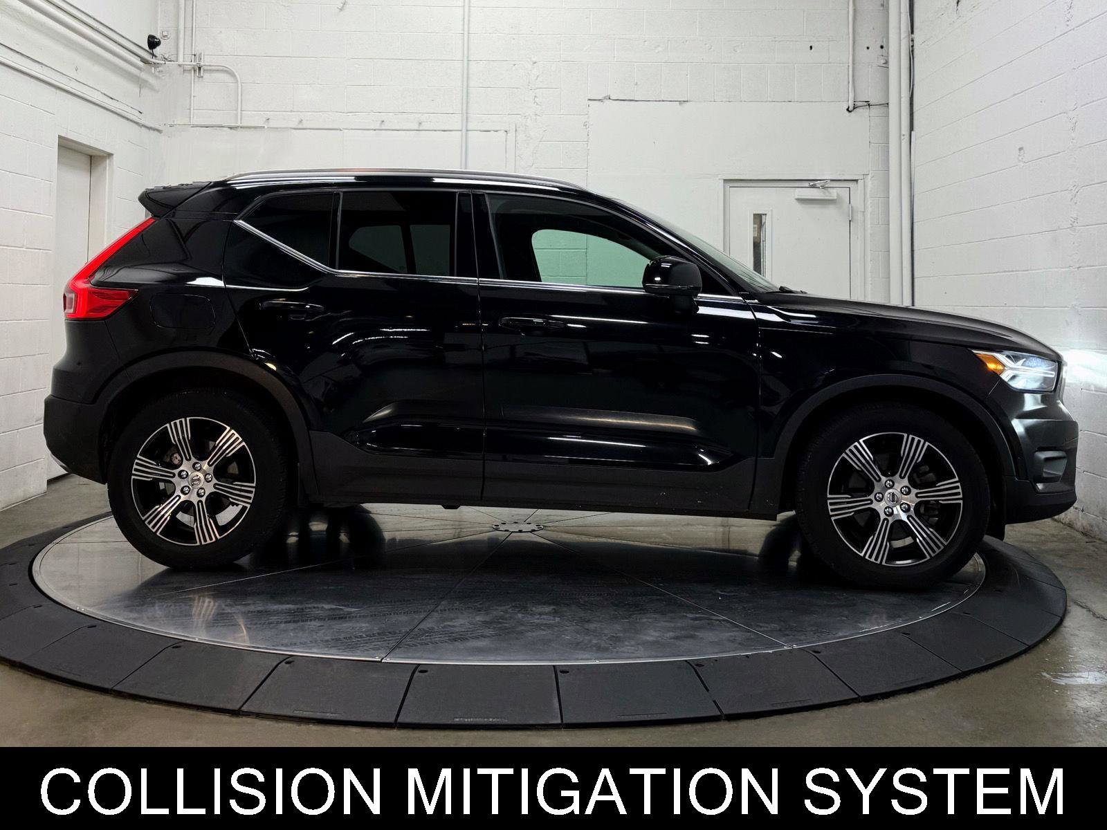 Used 2019 Volvo XC40 T5 Inscription image 9