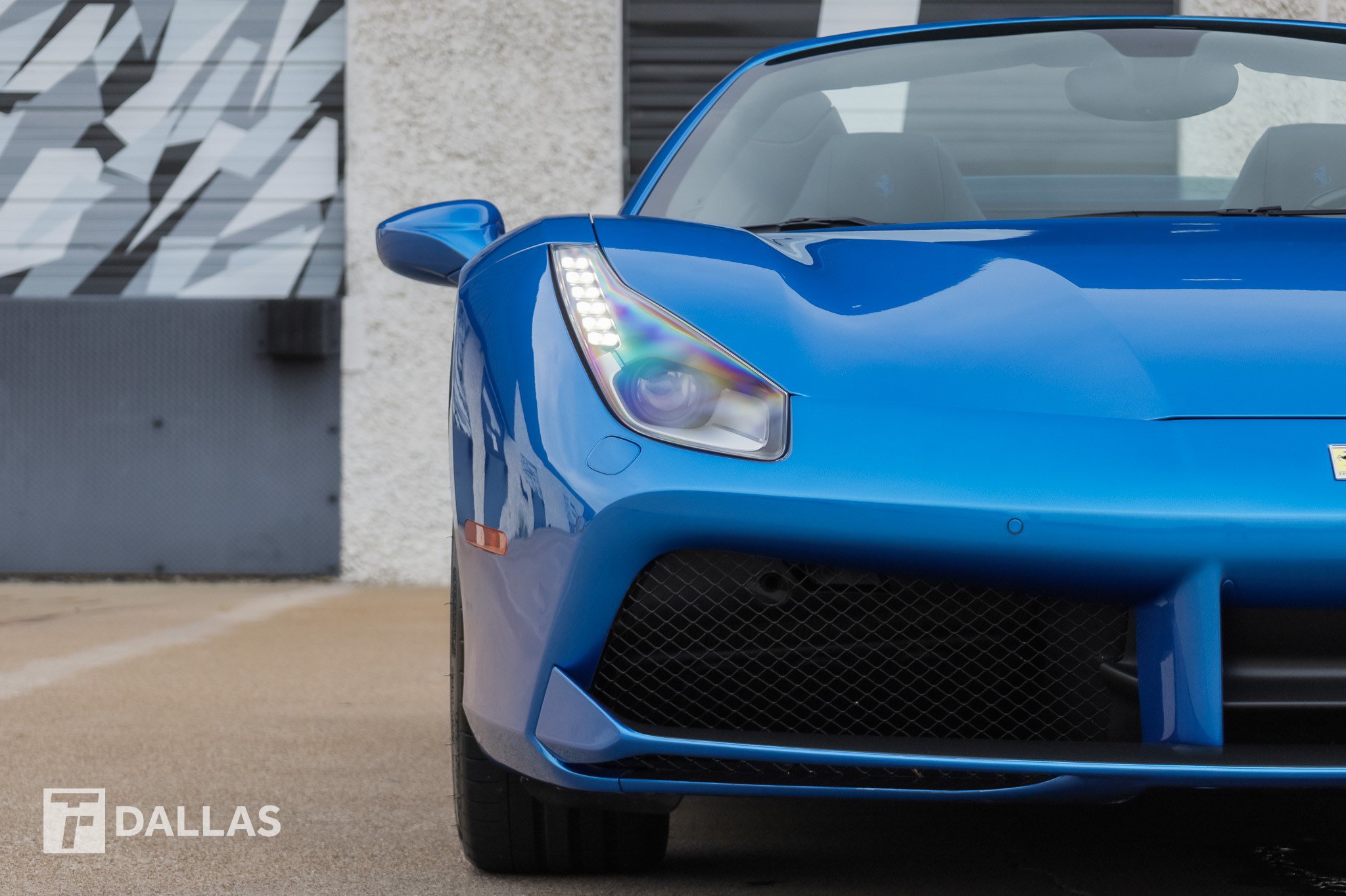 Used 2018 Ferrari 488 Spider RWD image 4