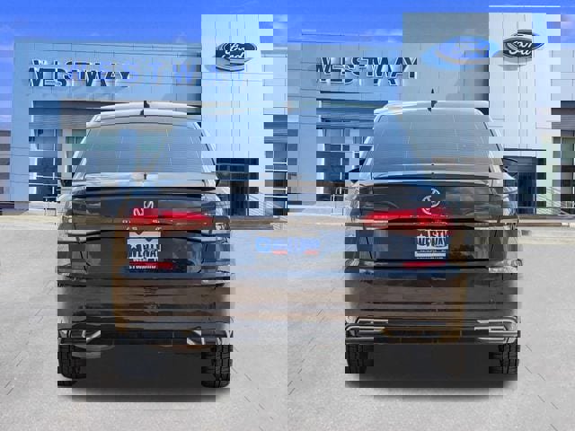 Used 2020 Volkswagen Passat 2.0T R-Line FWD image 4