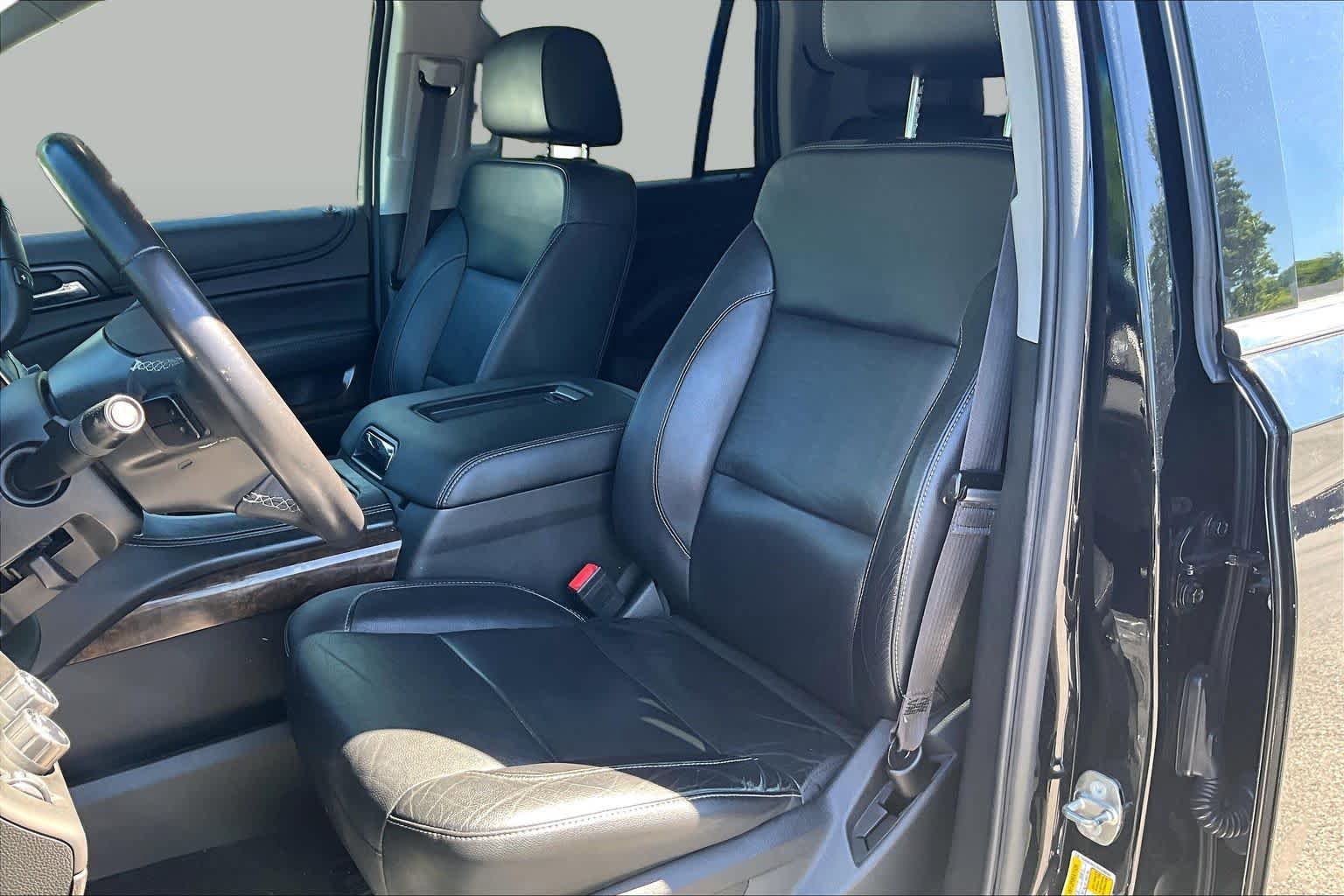 Used 2017 Chevrolet Tahoe LT AWD/4WD image 8