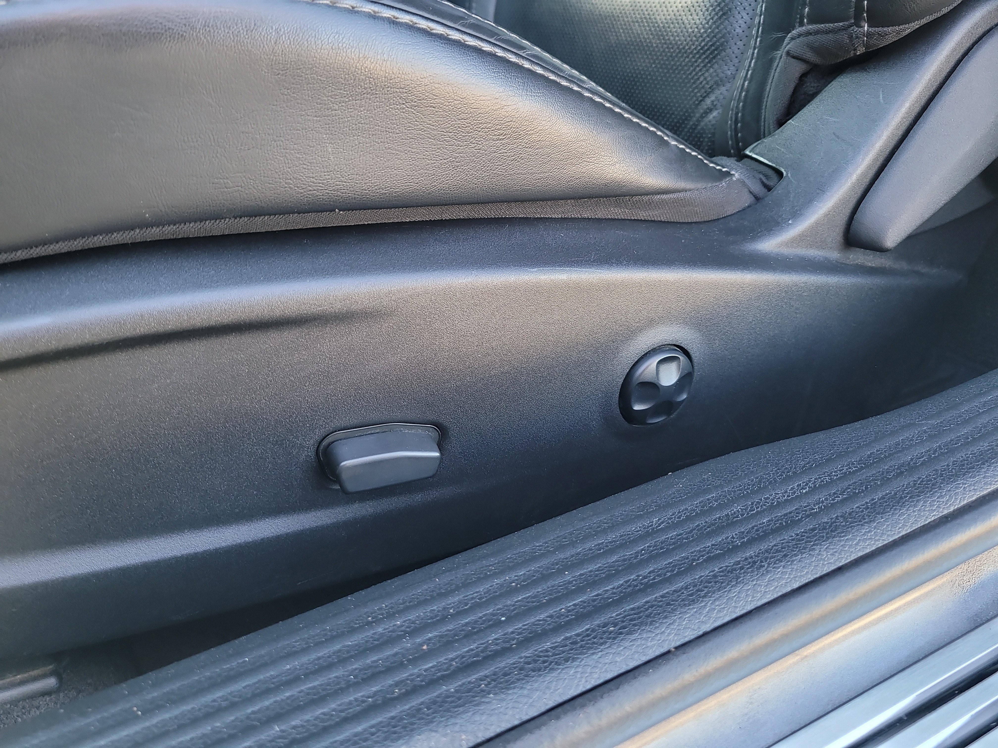 Used 2017 Dodge Challenger R/T Plus image 14