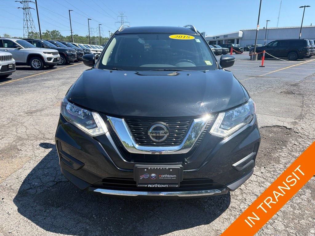 Used 2018 Nissan Rogue SV AWD/4WD image 2