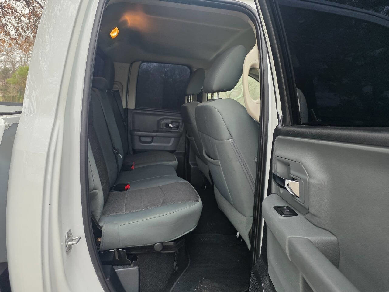 Used 2015 RAM 1500 Lone Star image 42