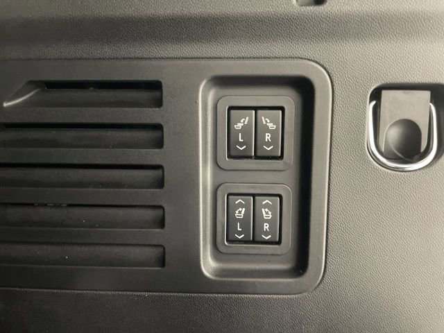 Used 2024 Chevrolet Traverse RS w/ LPO, Floor Liner Package AWD/4WD image 26