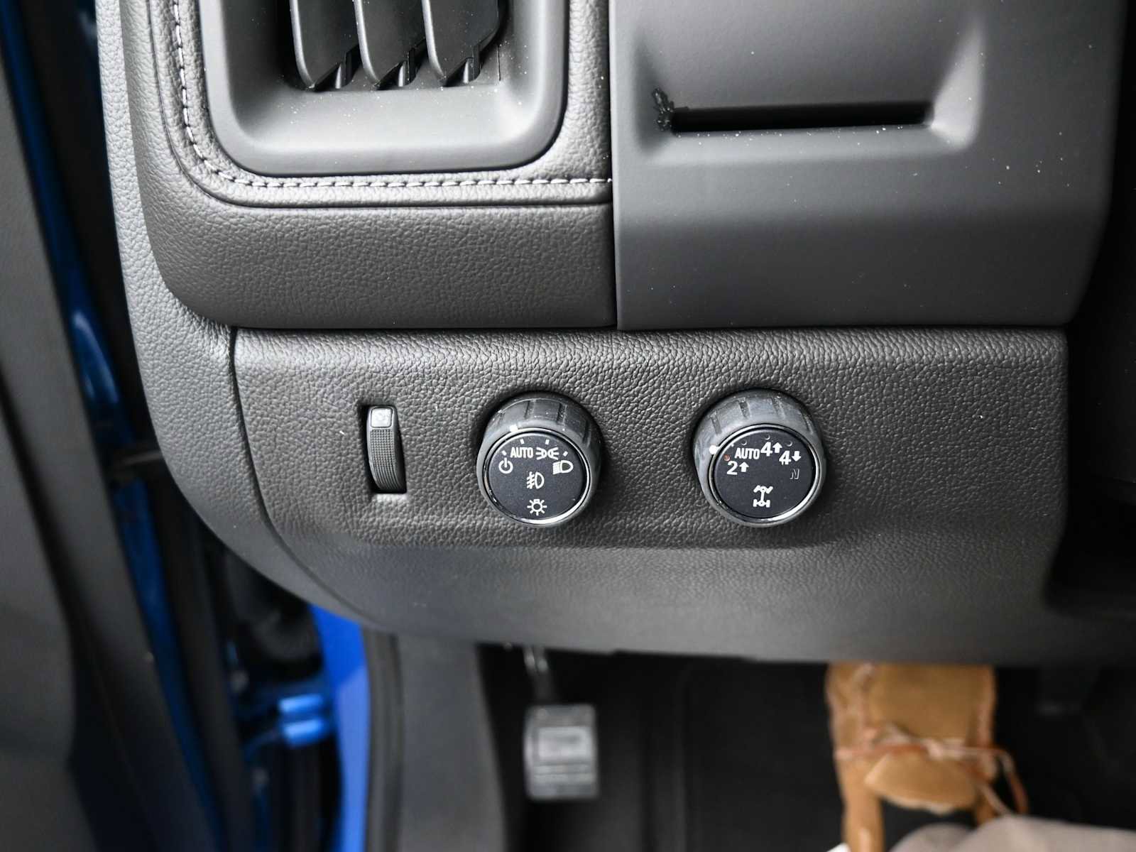 Used 2022 GMC Canyon Elevation w/ Trailering Package image 10