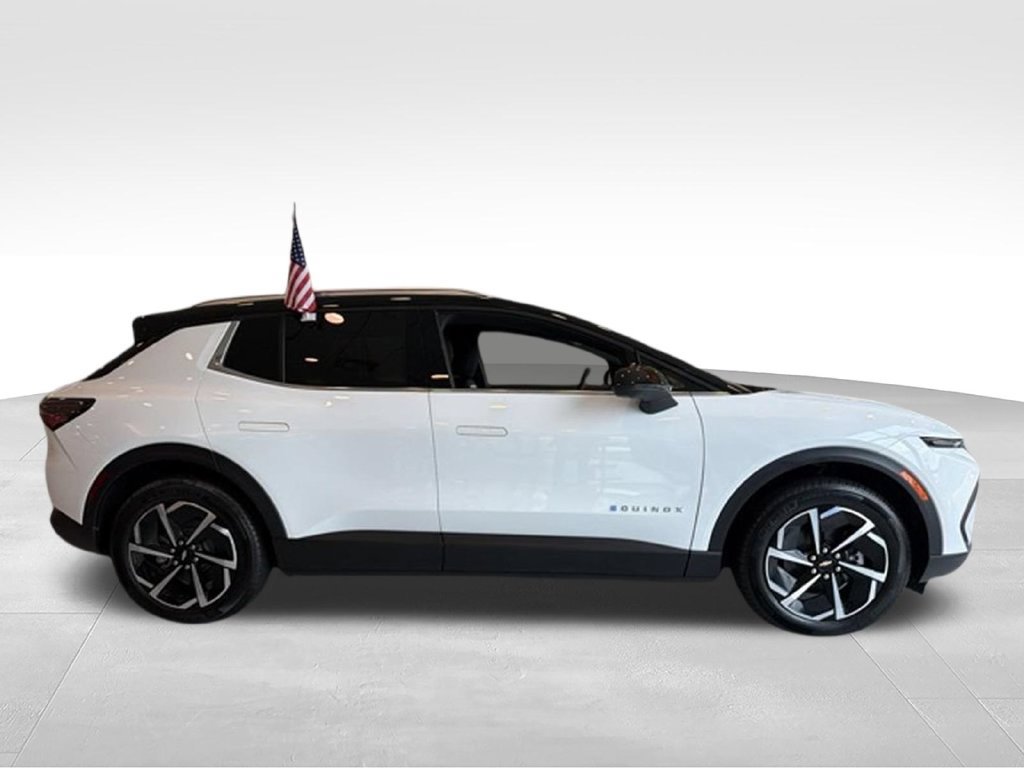 New 2026 Chevrolet Equinox EV LT FWD image 6