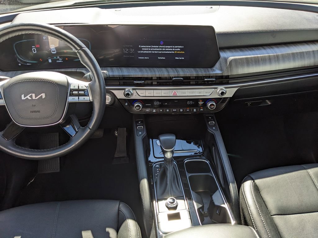 Used 2025 Kia Telluride EX X-Line image 17
