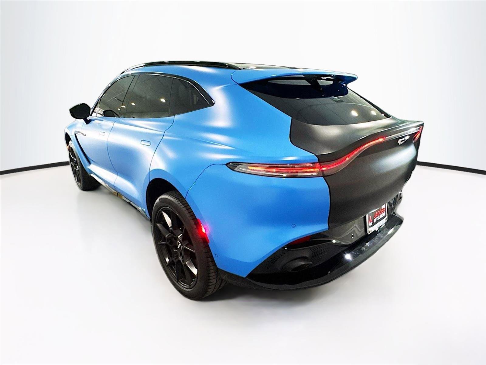 Used 2021 Aston Martin DBX image 29
