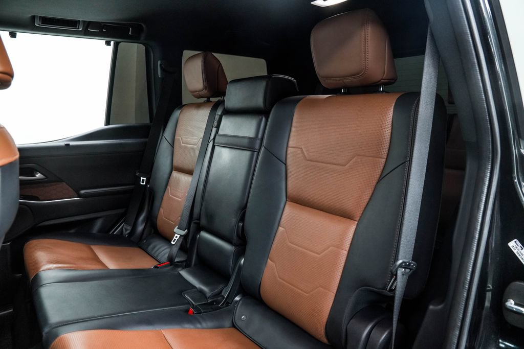 Used 2024 Lexus GX 550 w/ Accessory Package (2T) AWD/4WD image 17