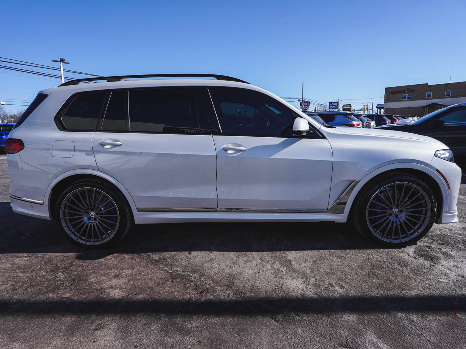 Used 2022 BMW ALPINA XB7 image 4