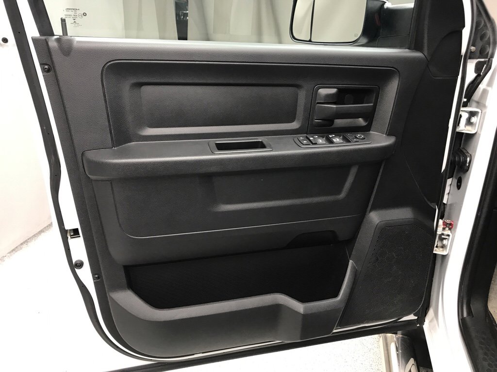 Used 2017 RAM 1500 Express image 8