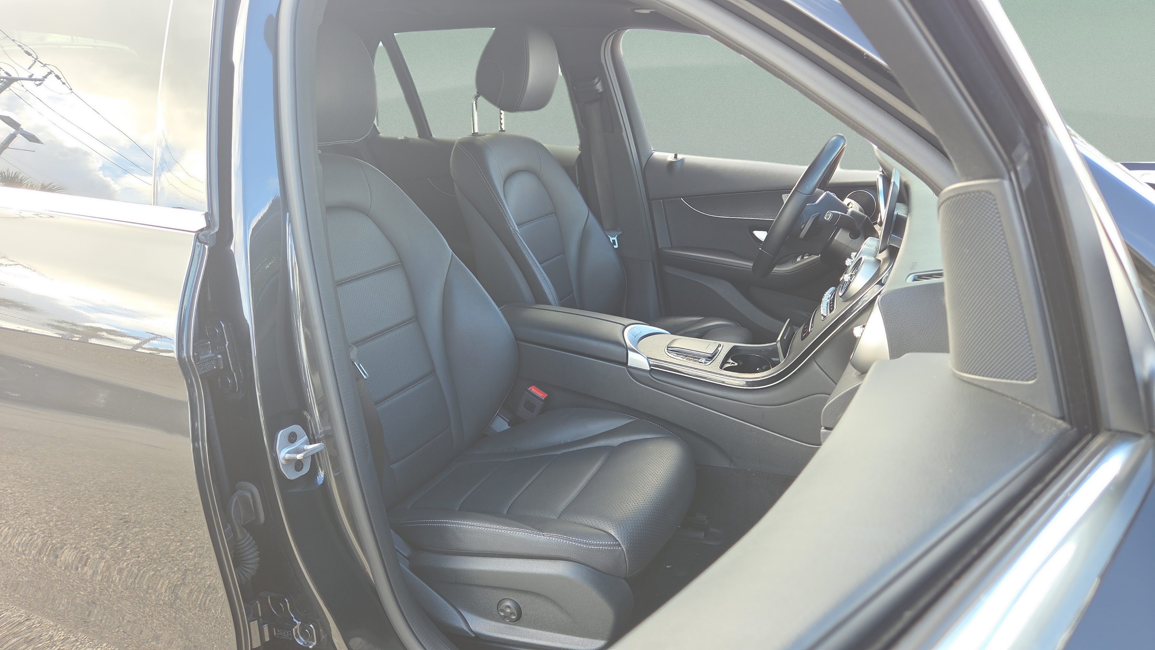 Certified 2022 Mercedes-Benz GLC 300 4MATIC image 17