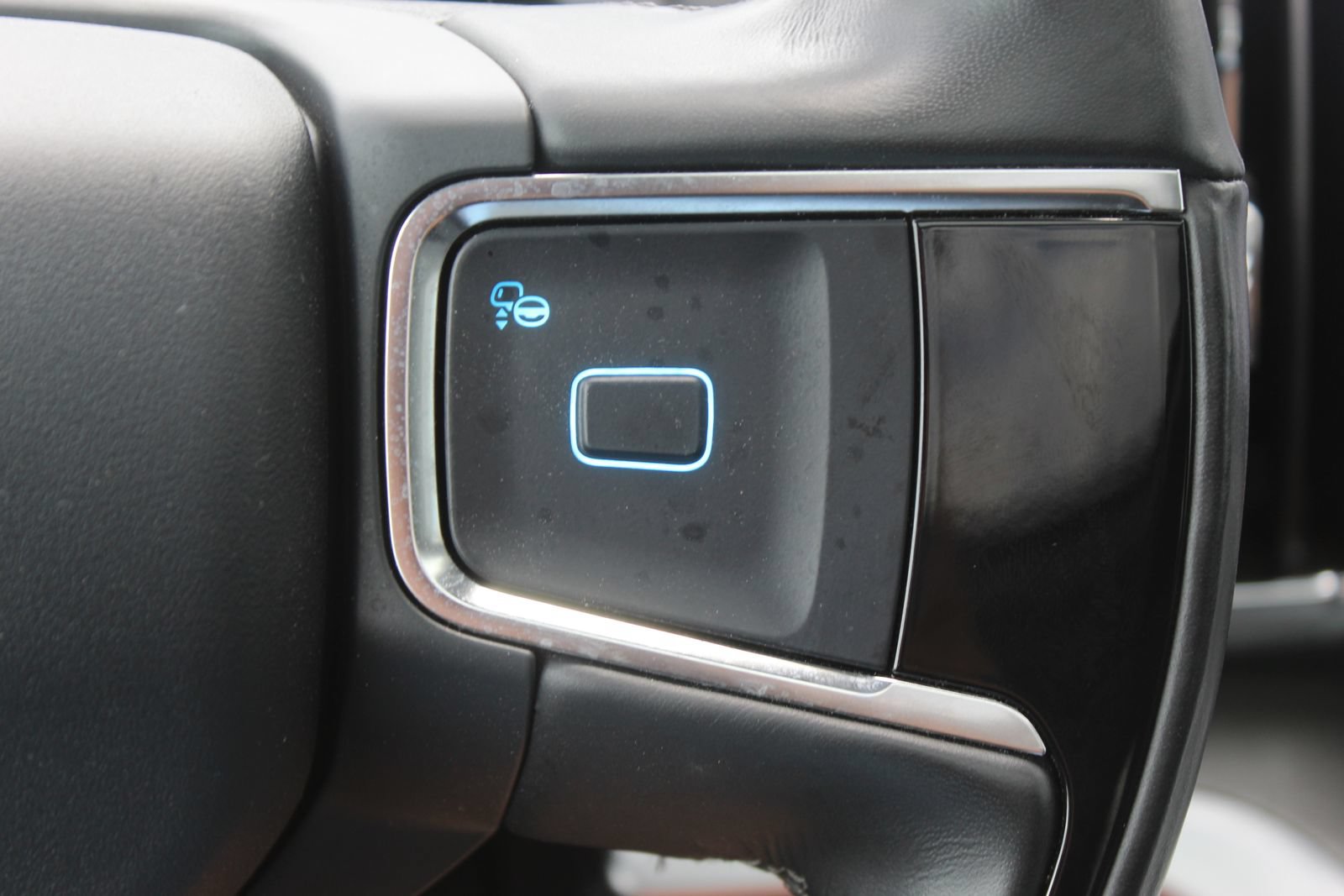 Used 2025 Ford Expedition Max Platinum AWD/4WD image 31