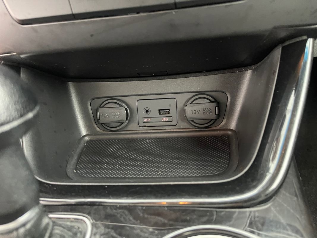 Used 2015 Kia Sorento LX image 33