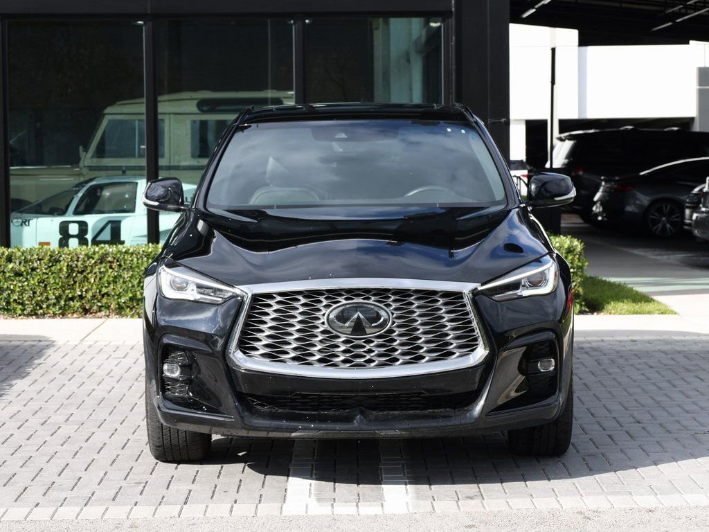 Certified 2025 INFINITI QX55 Luxe w/ Cargo Package image 3