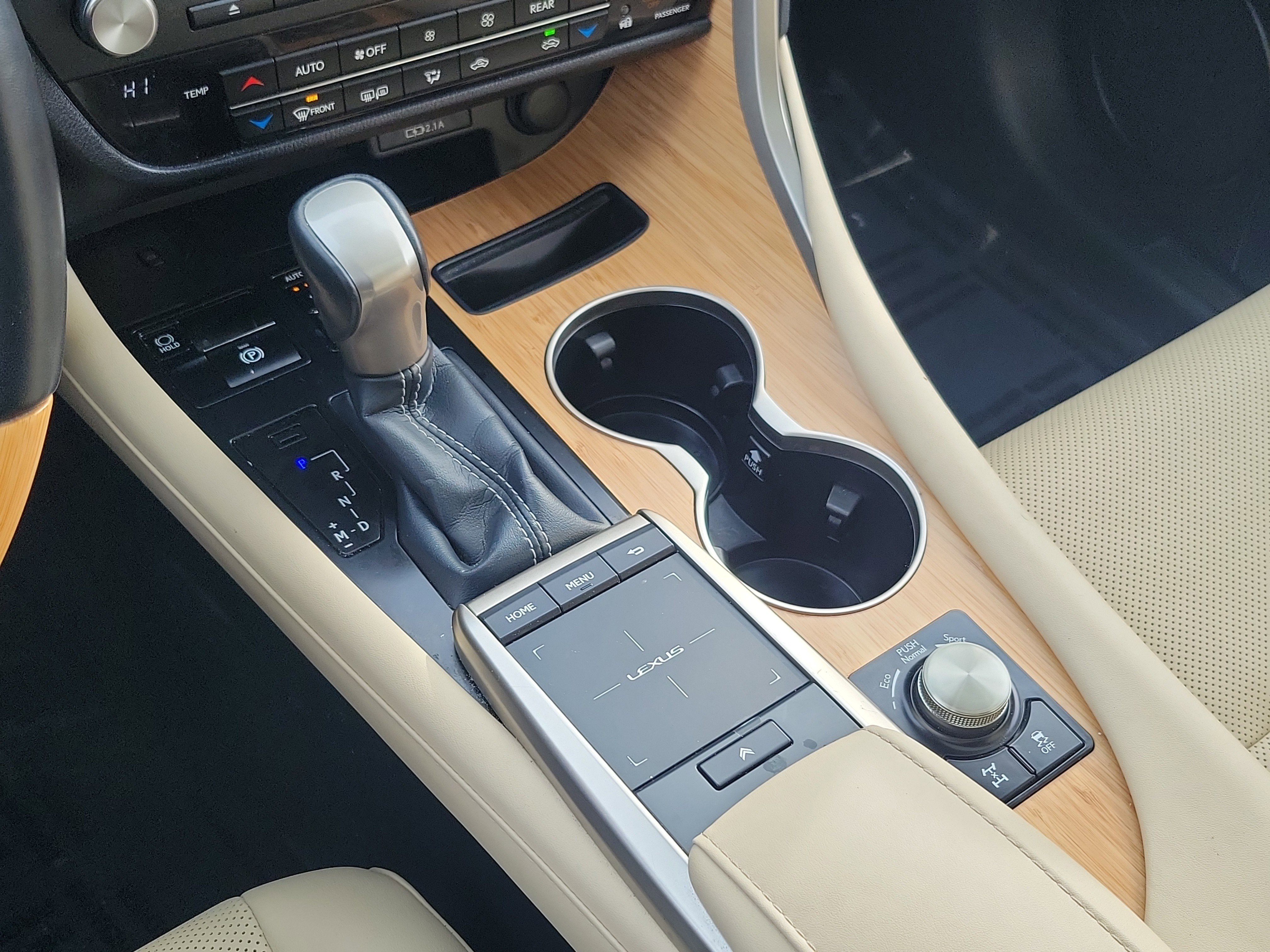 Used 2021 Lexus RX 350L 350L w/ Premium Package image 34