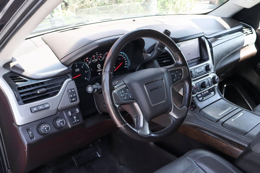 Used 2018 GMC Yukon Denali w/ Denali Ultimate Package AWD/4WD image 21