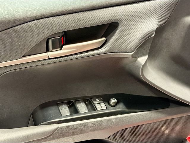 Used 2025 Toyota Camry SE w/ Multimedia Upgrade Package image 16