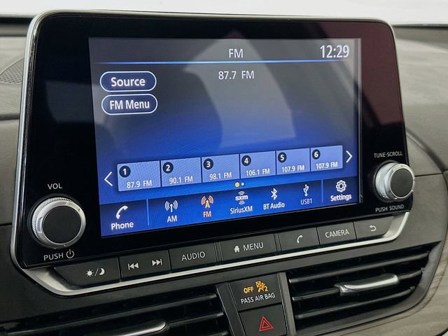 Used 2024 Nissan Altima 2.5 SV image 15