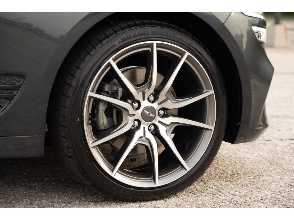 Used 2023 Genesis G70 2.0T image 10