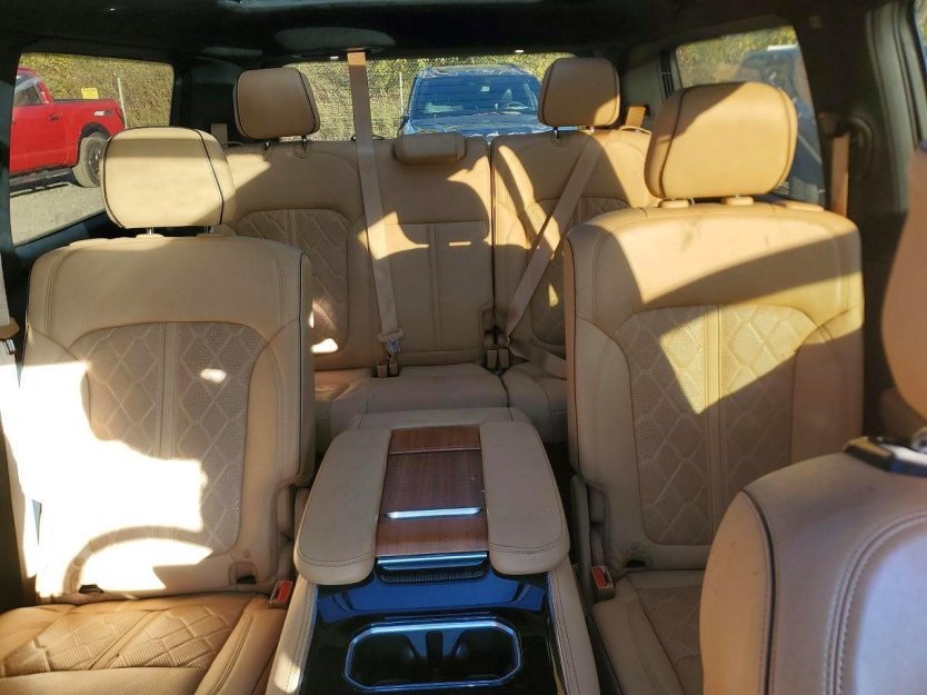 Used 2022 Jeep Grand Wagoneer Series III image 7