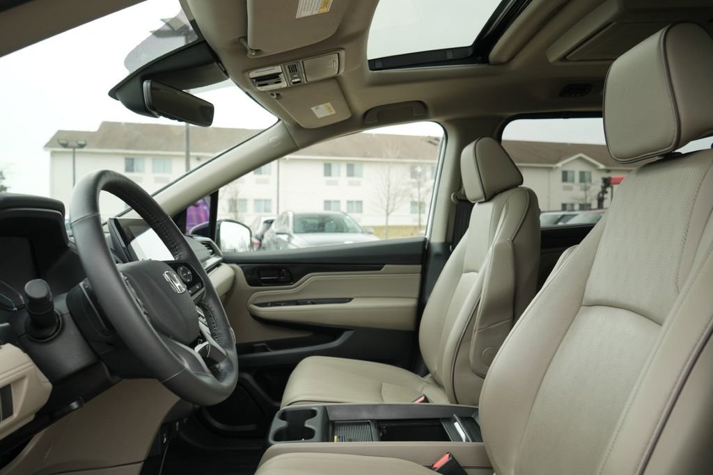 Used 2023 Honda Odyssey Elite image 32