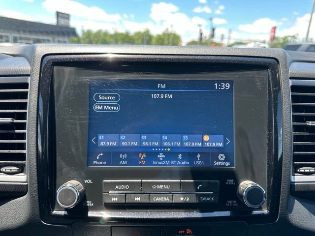 Used 2022 Nissan Frontier SV AWD/4WD image 17