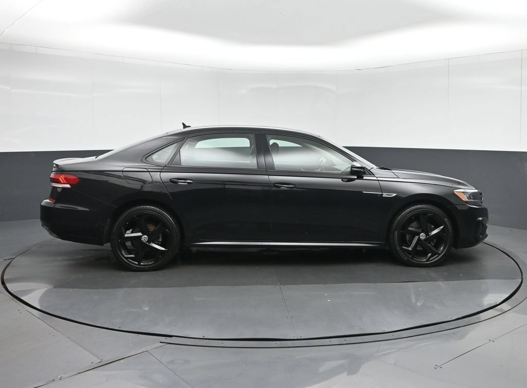 Used 2020 Volkswagen Passat 2.0T R-Line FWD image 8