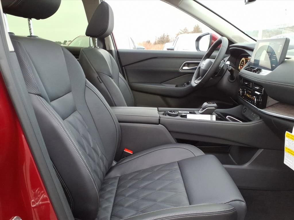 New 2026 Nissan Rogue Platinum w/ Tech Package image 7