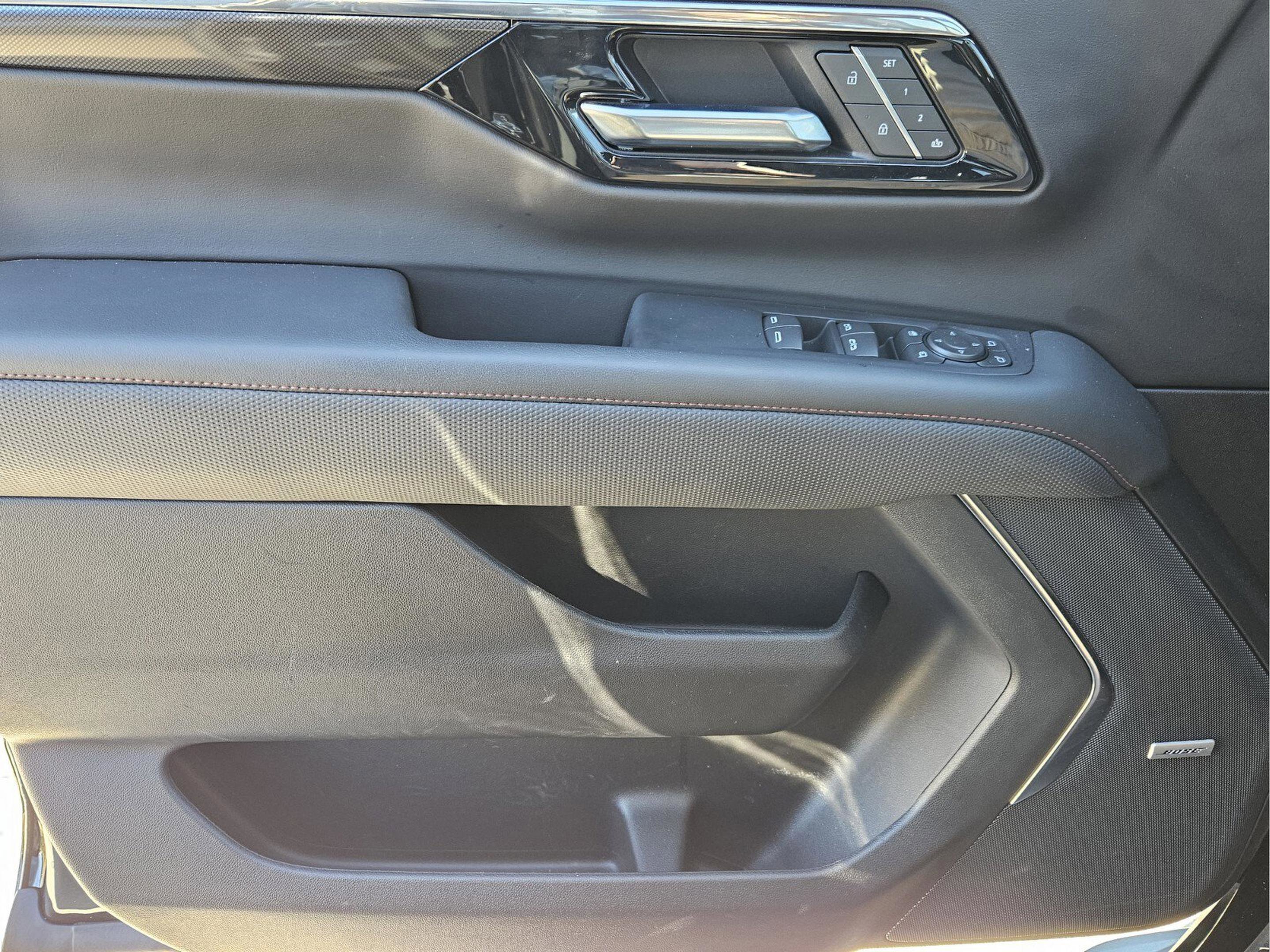 Used 2025 Chevrolet Tahoe RST w/ Comfort Package image 31