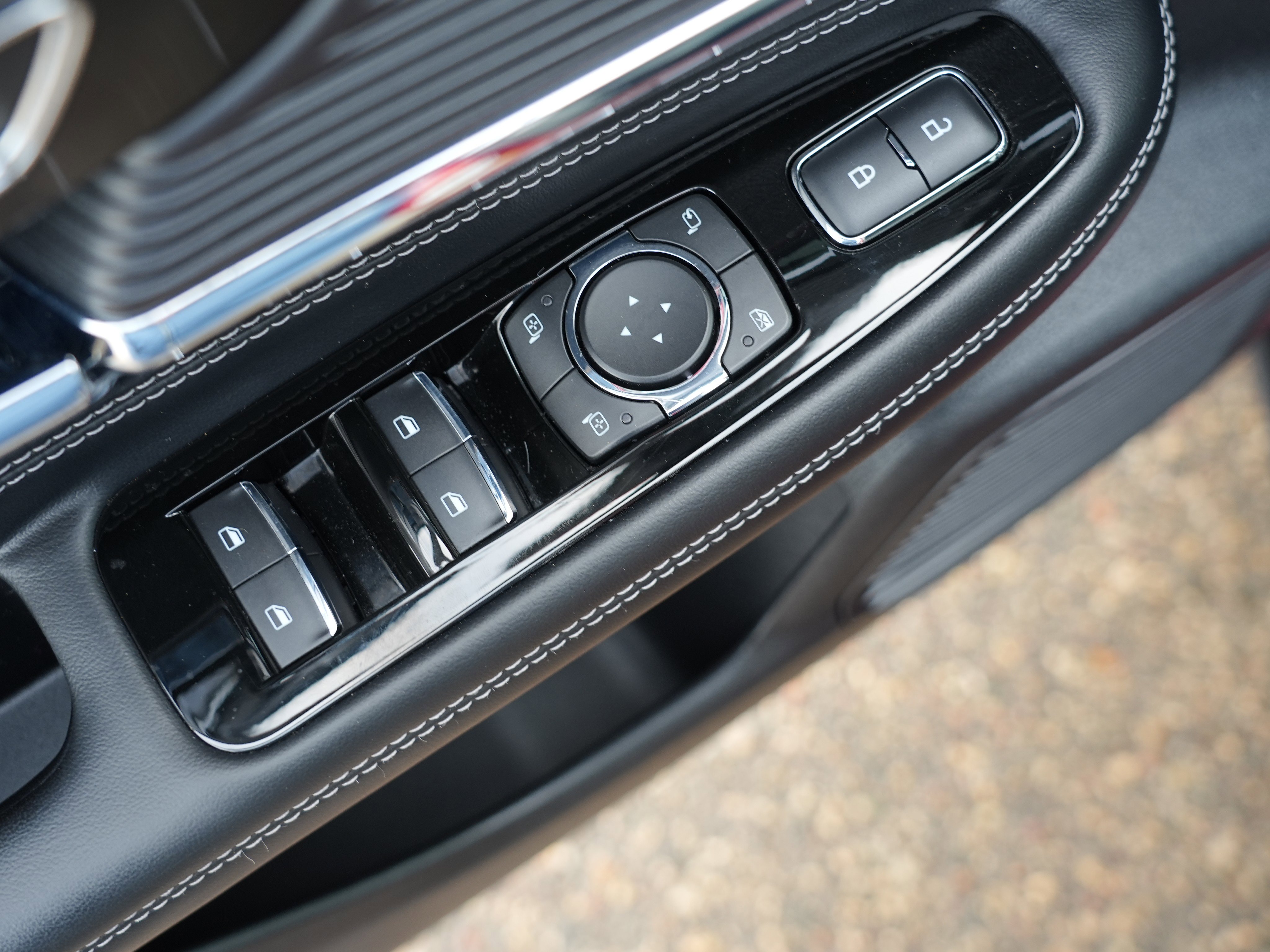 Used 2022 Lincoln Corsair Reserve w/ Elements Package image 16