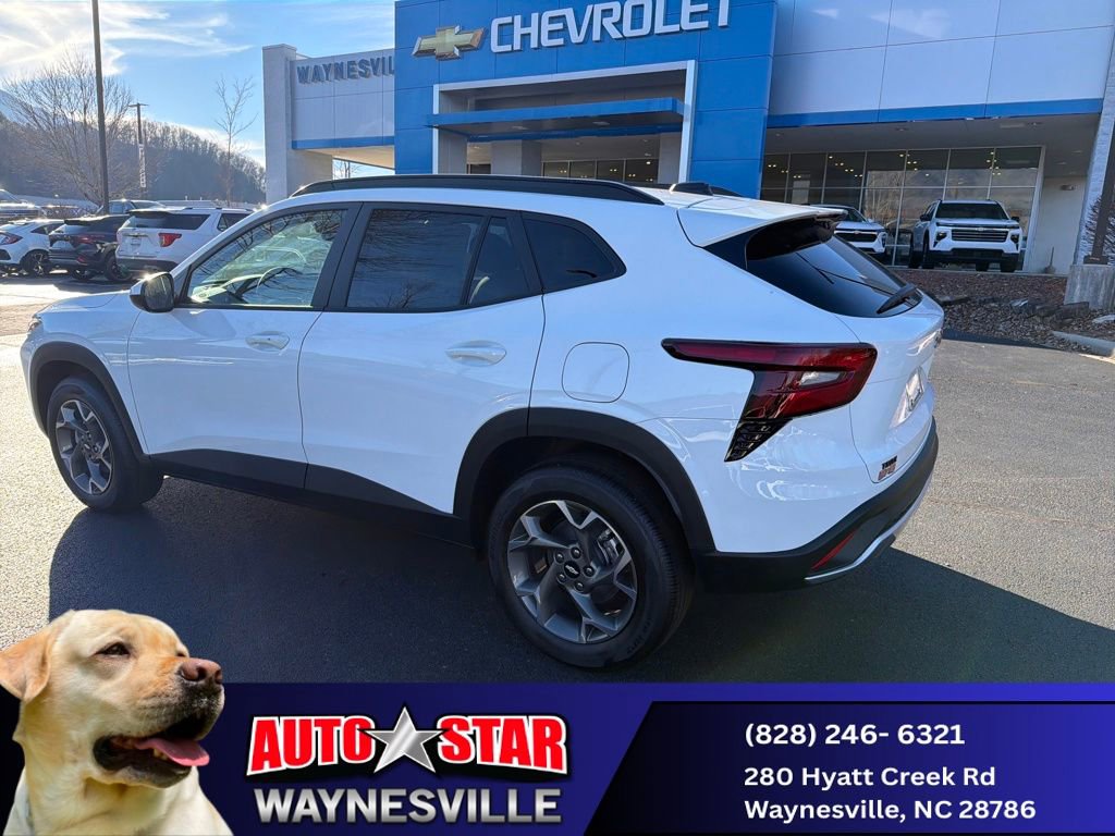 New 2025 Chevrolet Trax LT w/ LT Convenience Package image 6