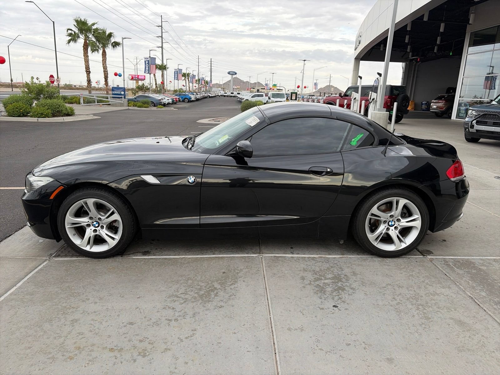 Used 2011 BMW Z4 sDrive35i RWD image 2