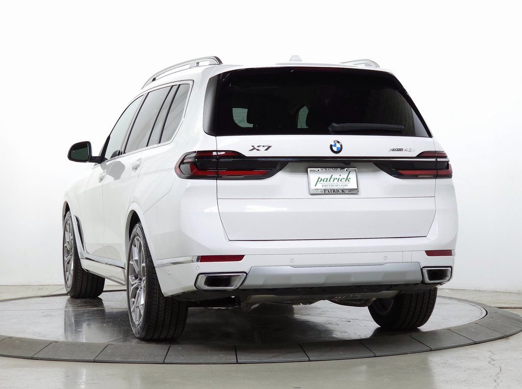 Used 2026 BMW X7 xDrive40i AWD/4WD image 6