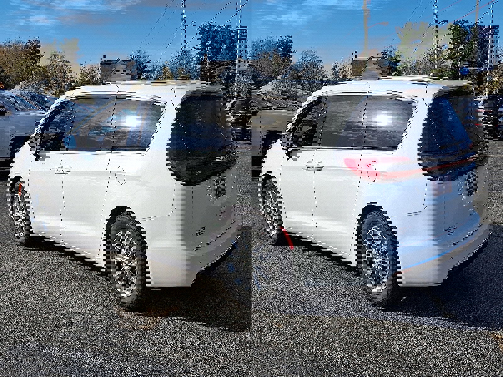 New 2026 Chrysler Pacifica Limited image 4