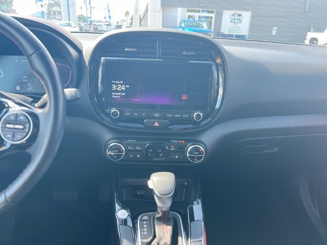 Used 2023 Kia Soul GT-Line FWD image 15
