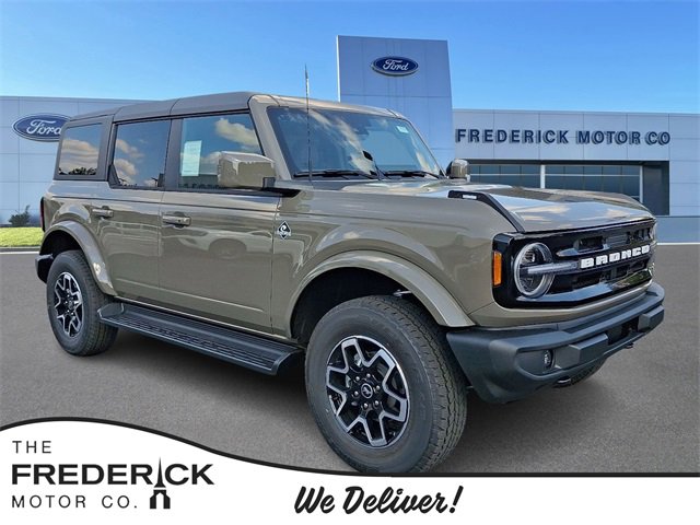 New 2025 Ford Bronco Outer Banks