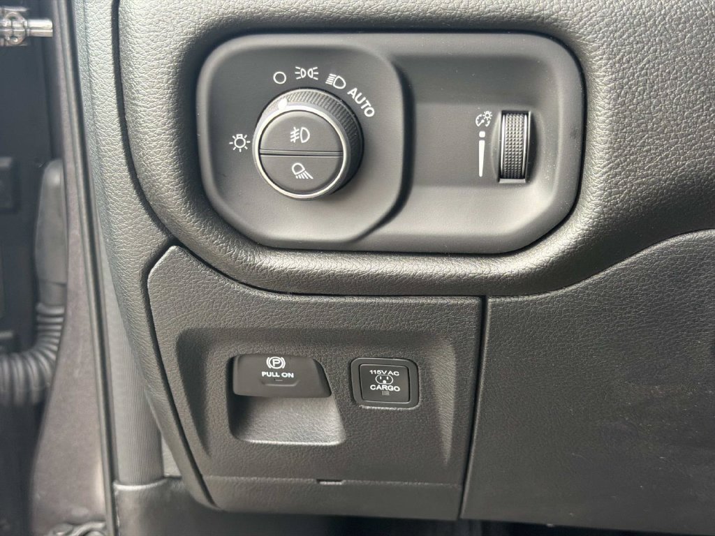 New 2026 RAM 1500 Warlock AWD/4WD image 14