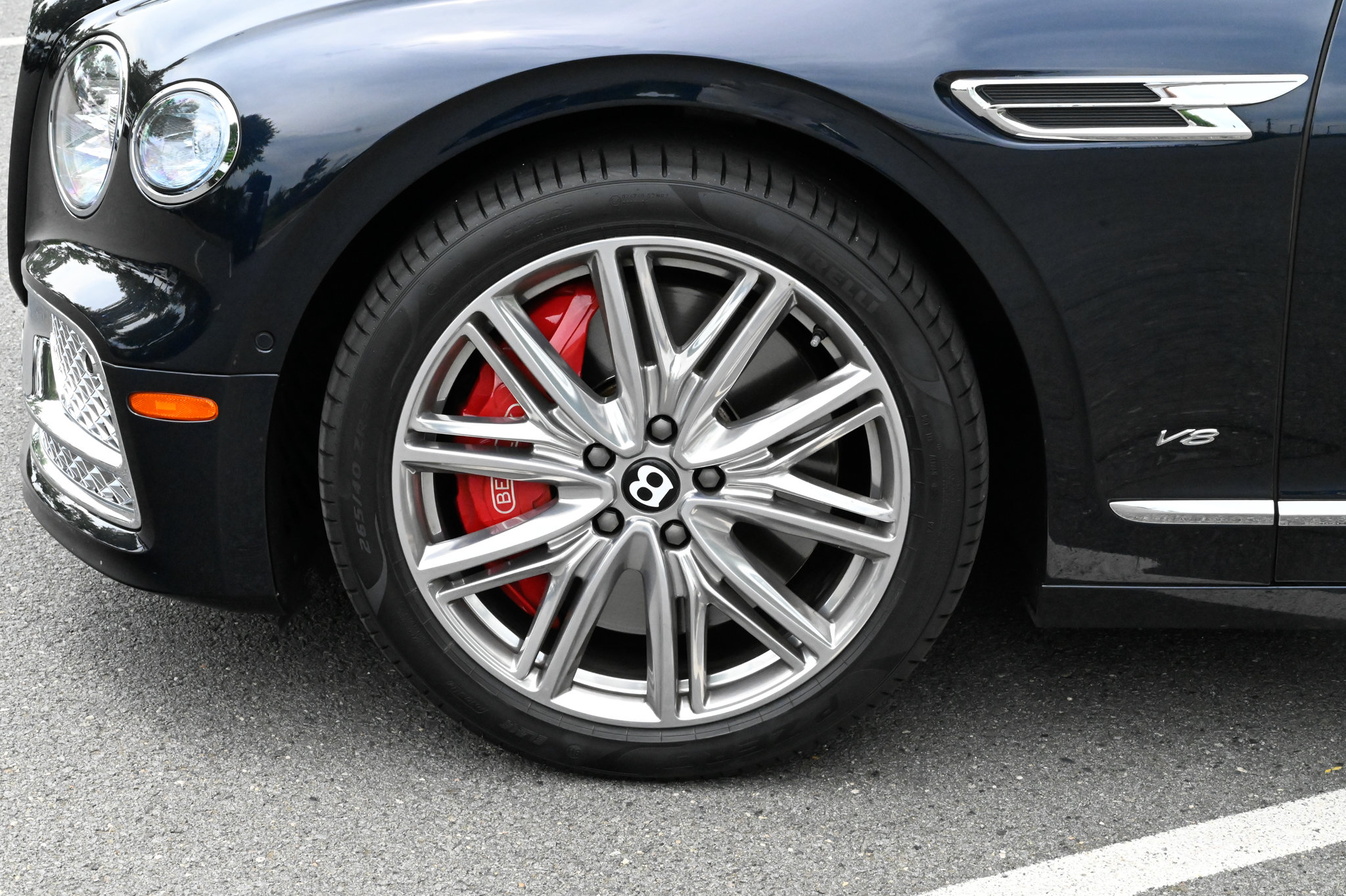 Used 2022 Bentley Flying Spur V8 AWD/4WD image 9