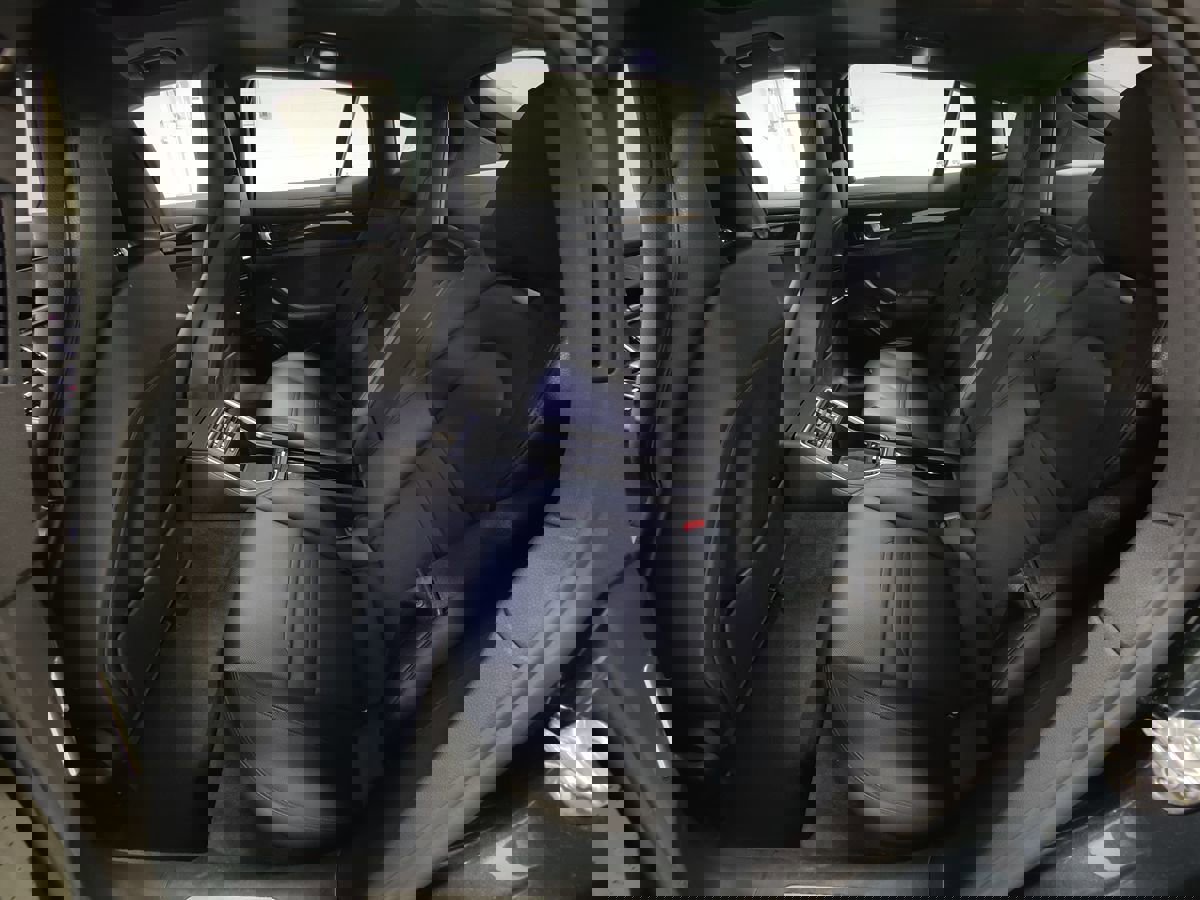 Used 2018 Porsche Panamera 4S image 48