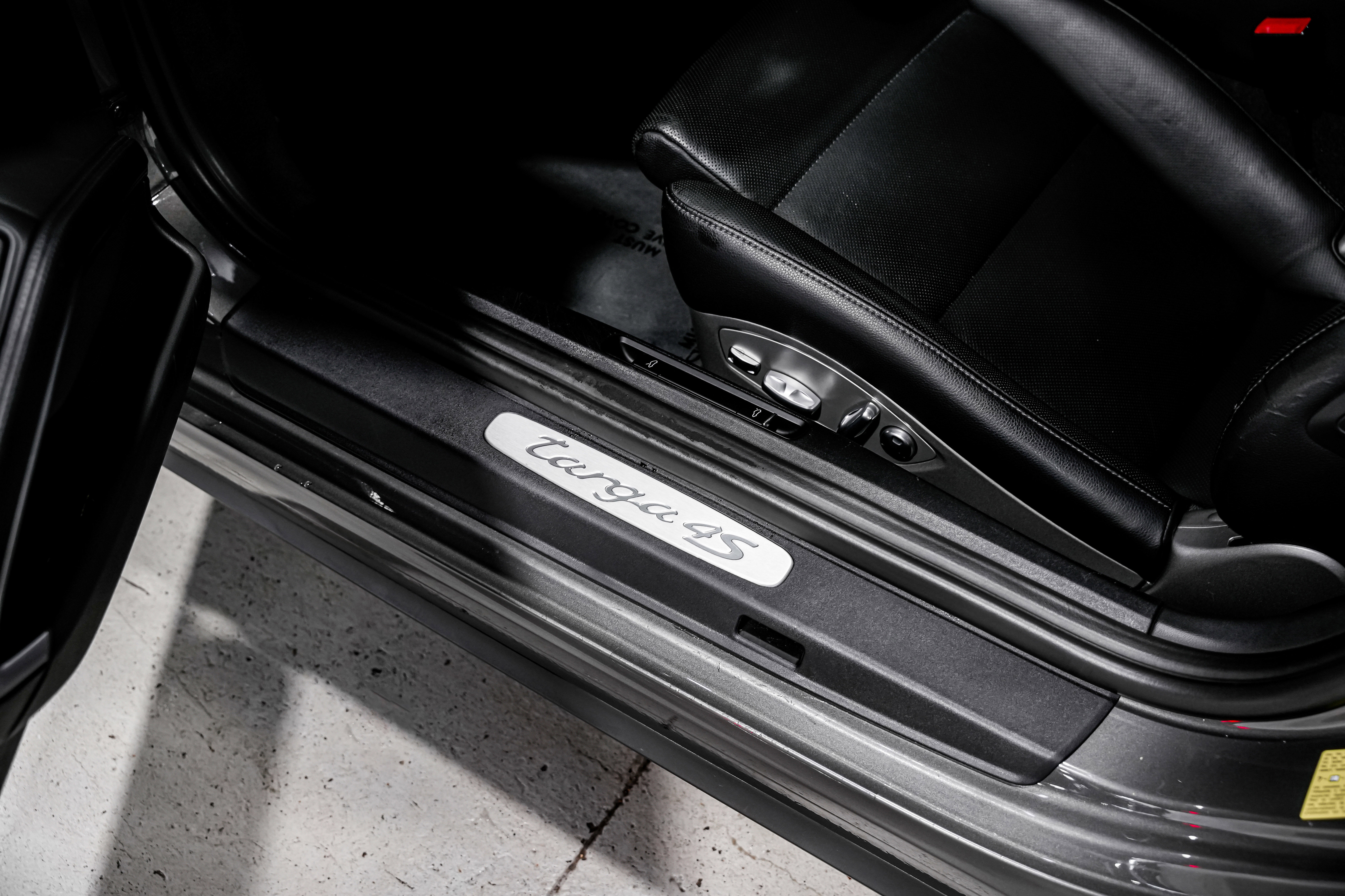 Used 2017 Porsche 911 Targa 4S image 23