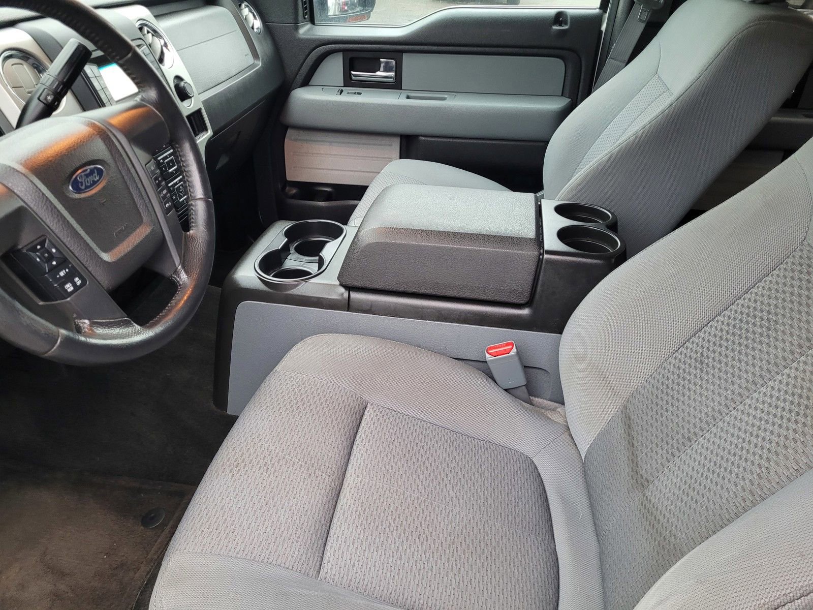 Used 2013 Ford F150 XLT w/ Luxury Equipment Group image 12