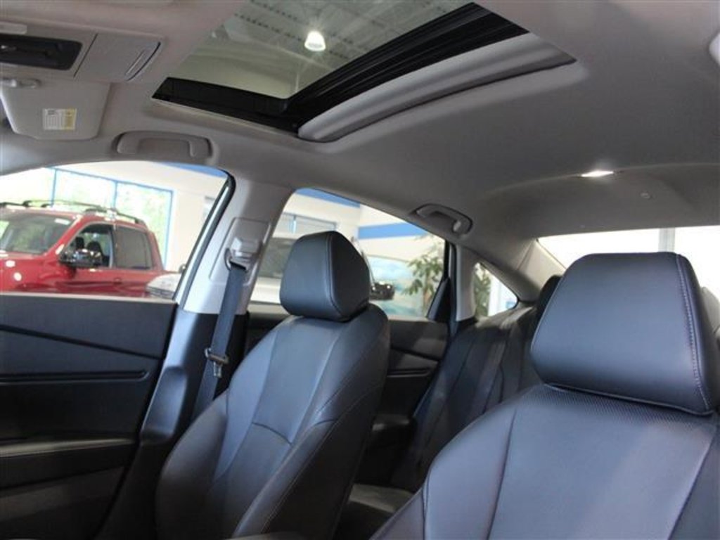 Used 2024 Honda Accord Touring image 7