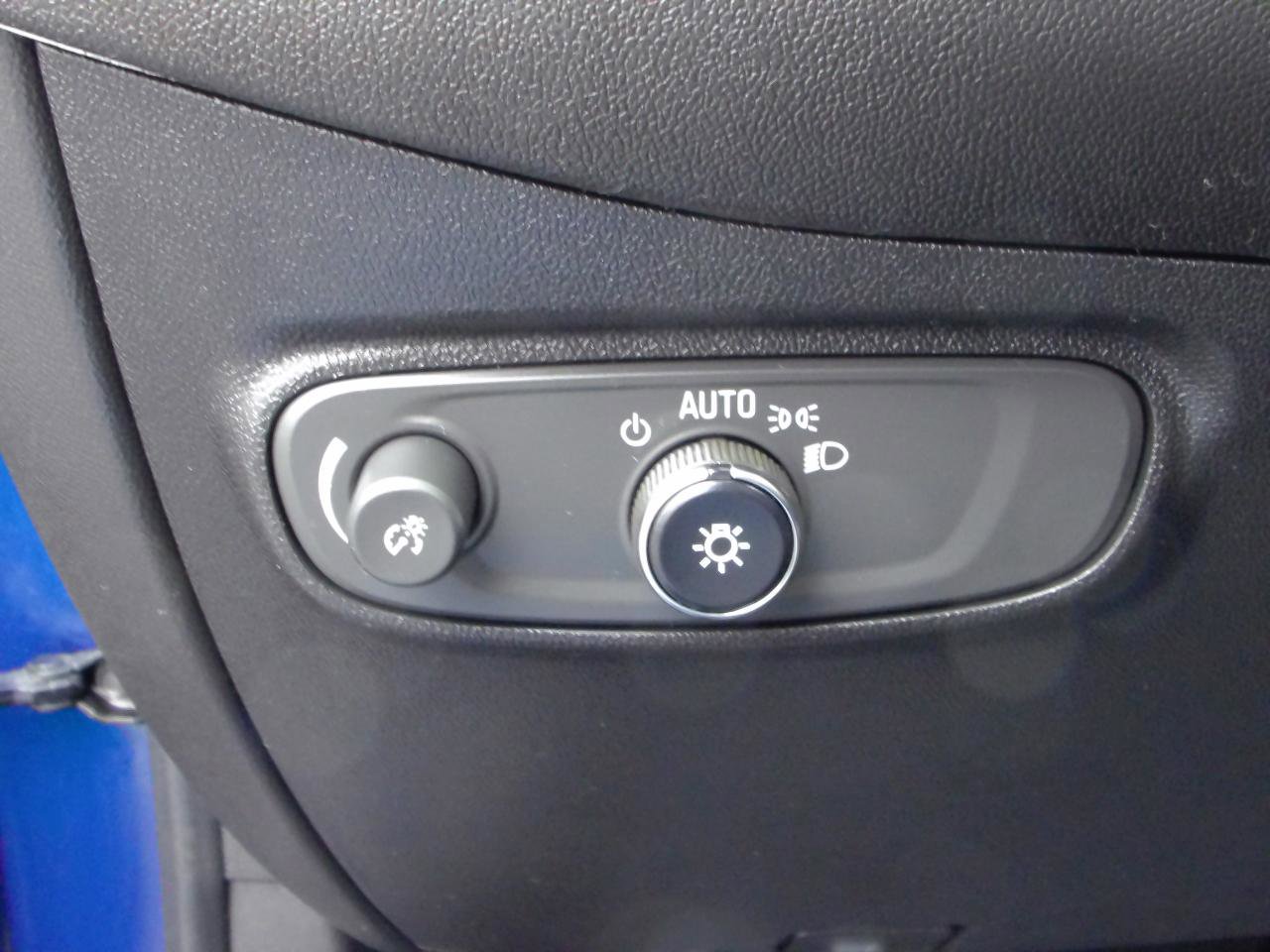 Used 2023 Chevrolet Equinox LT AWD/4WD image 14