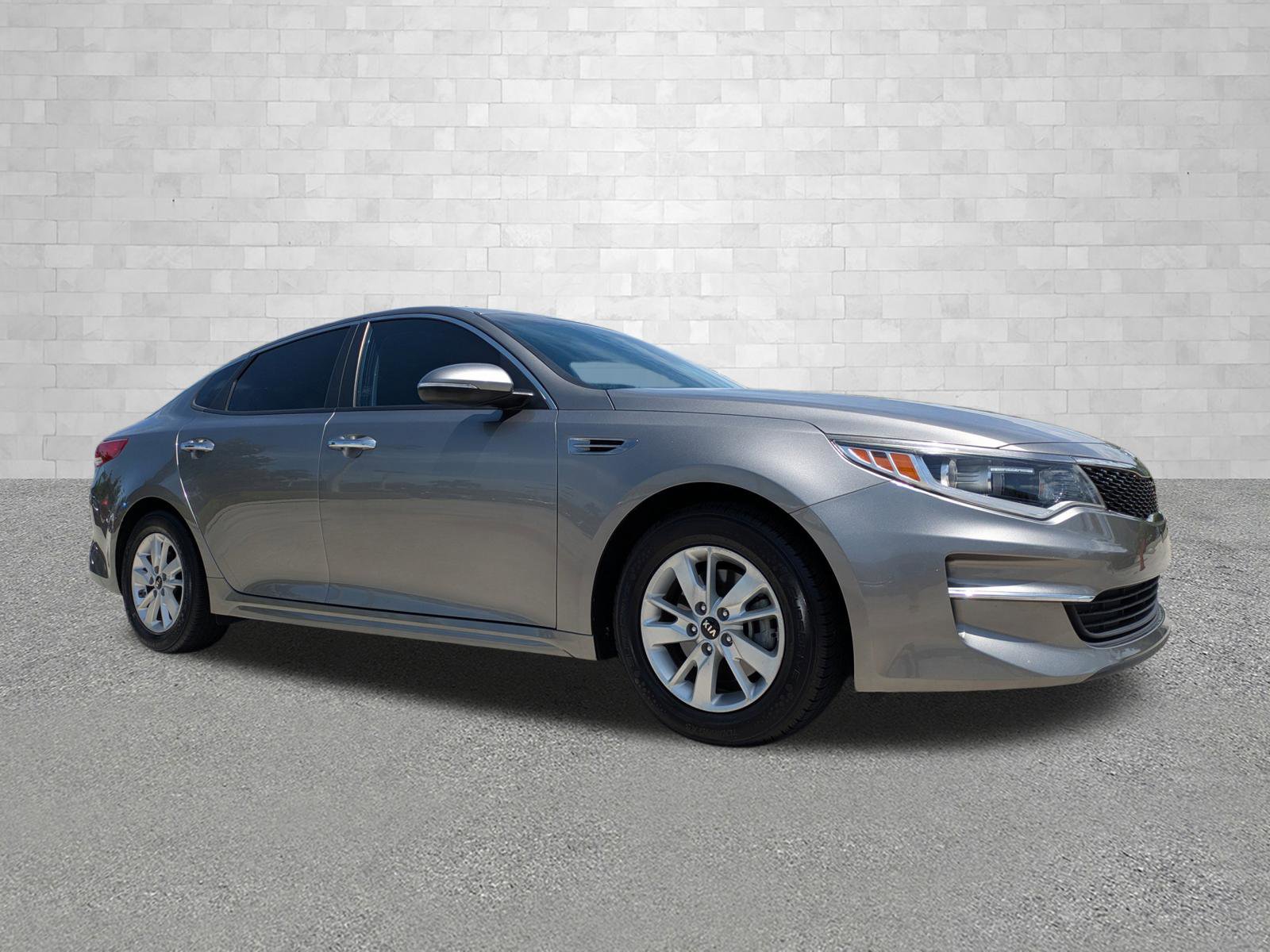 Used 2018 Kia Optima LX w/ Convenience Package FWD video 1