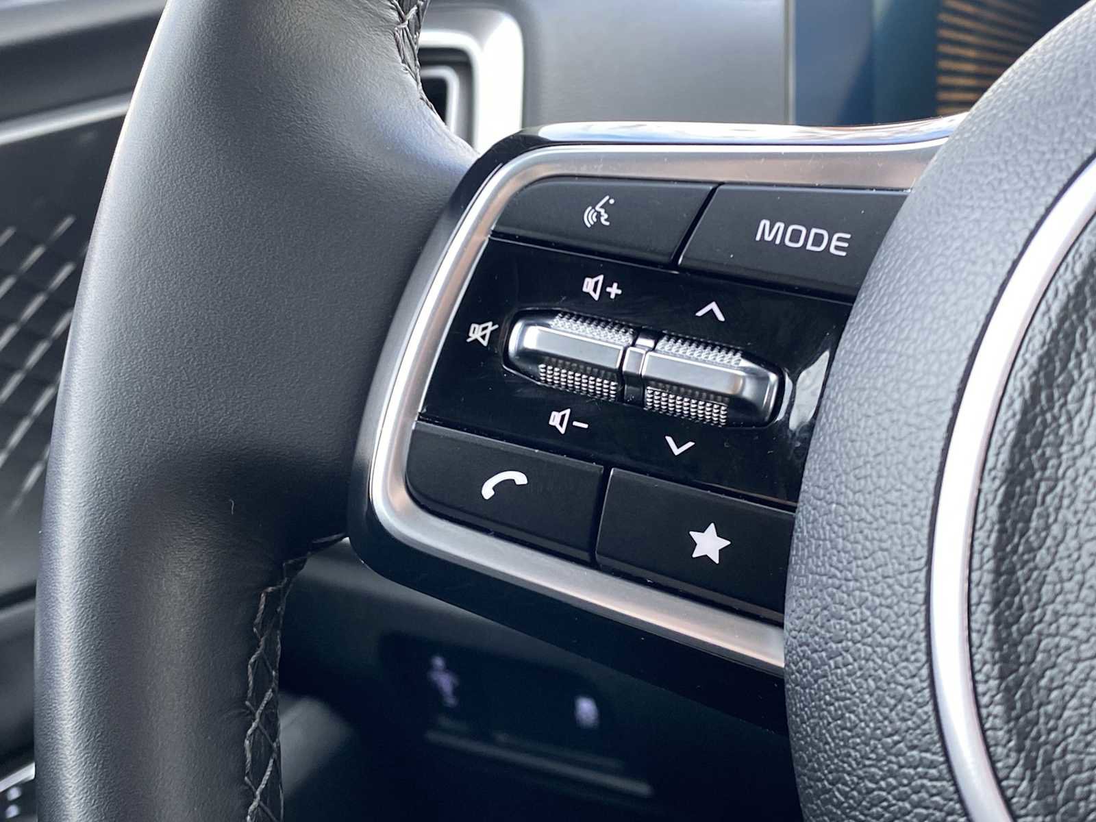 Used 2024 Kia Sorento S w/ Panoramic Sunroof Package image 31