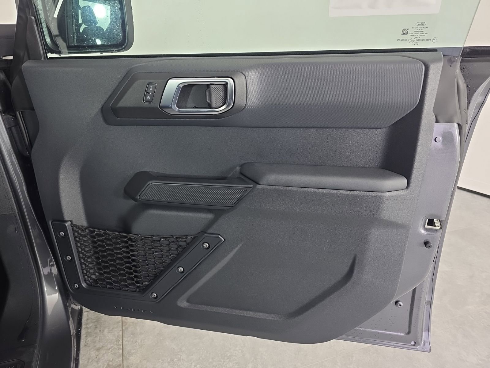 New 2025 Ford Bronco 4-Door image 30